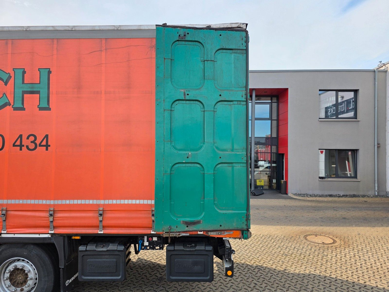Curtainsider semi-trailer Krone SD / Palettenkasten / Liftachse: picture 16