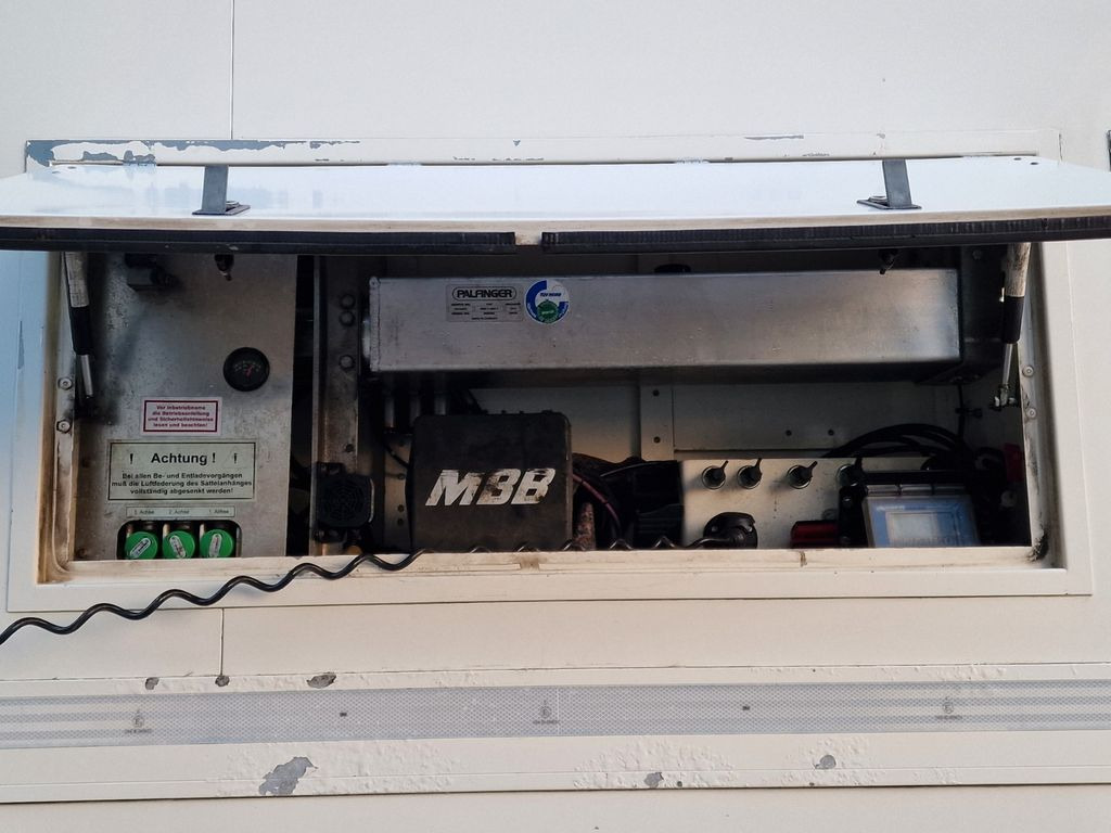 Closed box semi-trailer Langendorf SDT / Doppelstock: picture 11
