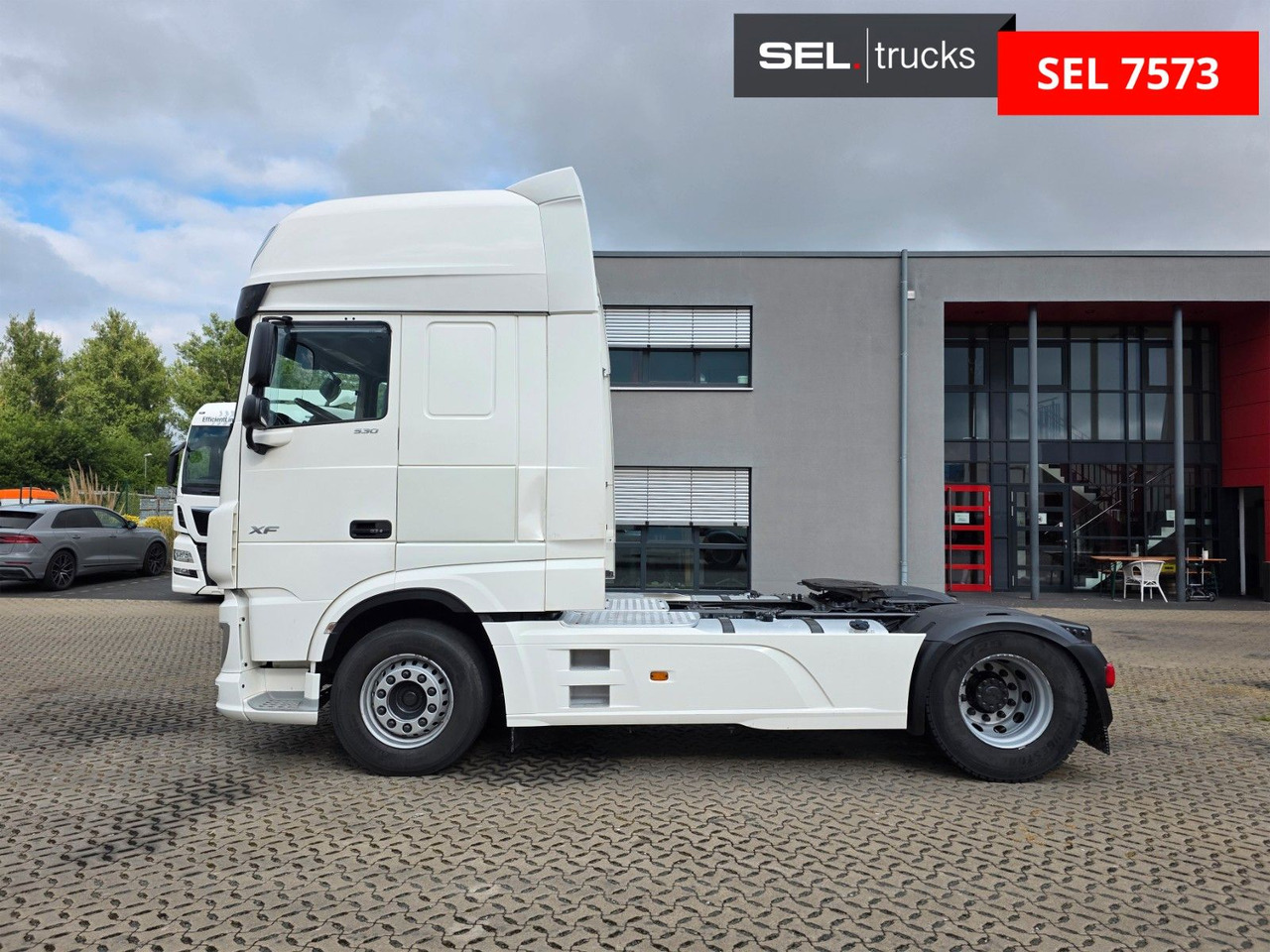 Tractor truck DAF XF 530 FT / ZF Intarder / Standklimaanlage / 6D: picture 8
