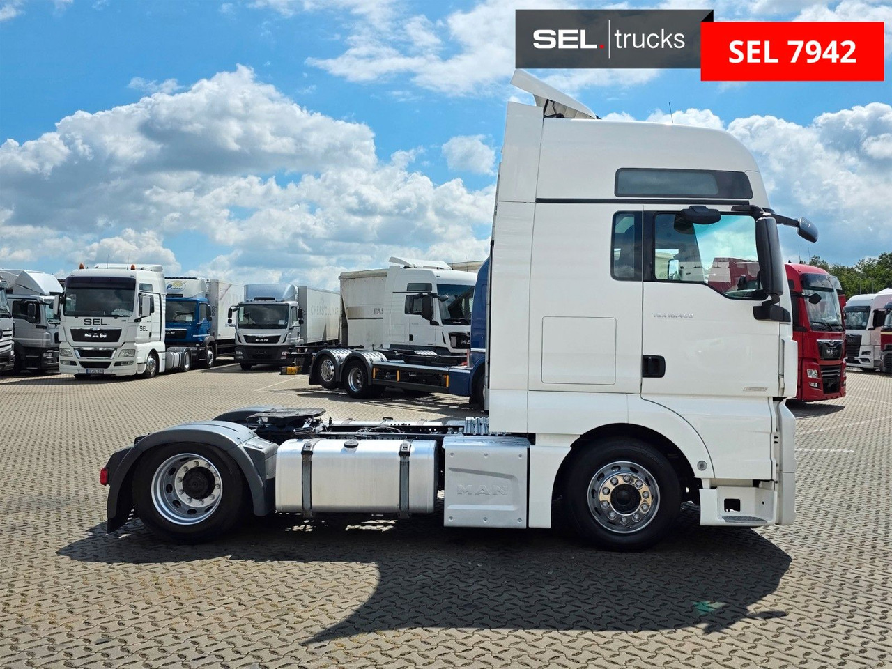 MAN TGX 18.460 4X2 LLS-U /Retarder /2 Tanks /ADR AT - Tractor truck: picture 4 MAN TGX 18.460 4X2 LLS-U /Retarder /2 Tanks /ADR AT - Tractor truck: picture 4