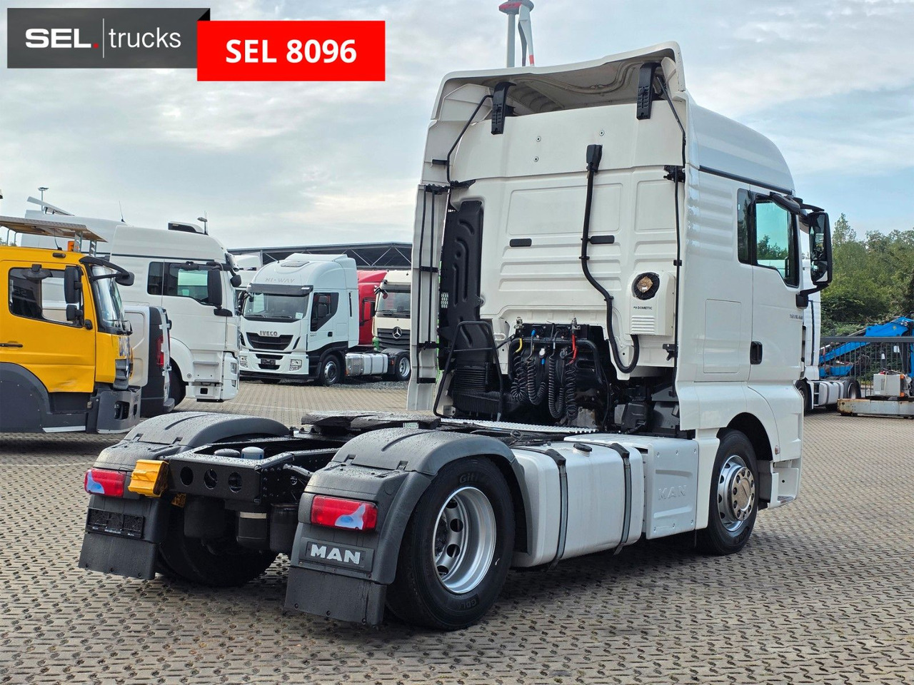 MAN TGX 18.460 BLS / 2 Tanks - Tractor truck: picture 5 MAN TGX 18.460 BLS / 2 Tanks - Tractor truck: picture 5