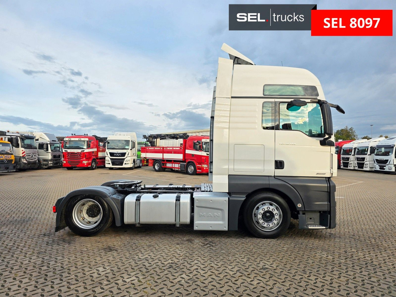 MAN TGX 18.460 LLS-U / Retarder / 2 Tanks - Tractor truck: picture 4 MAN TGX 18.460 LLS-U / Retarder / 2 Tanks - Tractor truck: picture 4