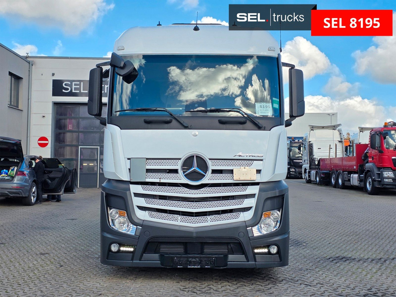 Mercedes-Benz Actros 1845 / Retarder / 2 Tanks / Standklima - Tractor truck: picture 2 Mercedes-Benz Actros 1845 / Retarder / 2 Tanks / Standklima - Tractor truck: picture 2