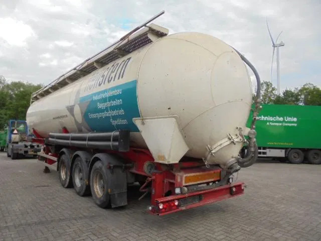 Benalu GRUPO GARVIVES SAL 60000L - Tanker semi-trailer: picture 5 Benalu GRUPO GARVIVES SAL 60000L - Tanker semi-trailer: picture 5