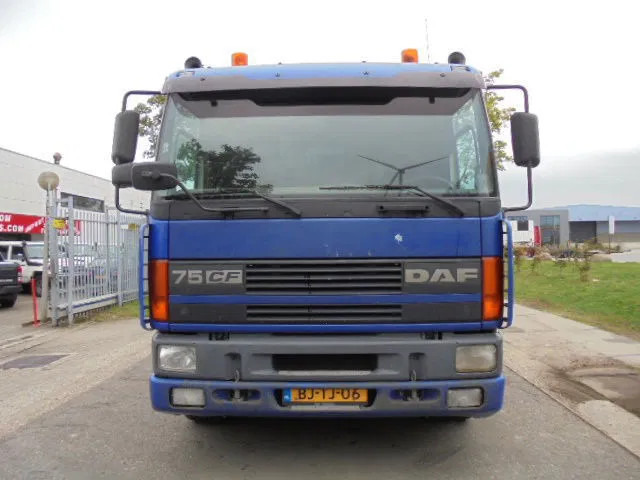 DAF 75.270 4X2 NL TRUCK - Crane truck: picture 2 DAF 75.270 4X2 NL TRUCK - Crane truck: picture 2