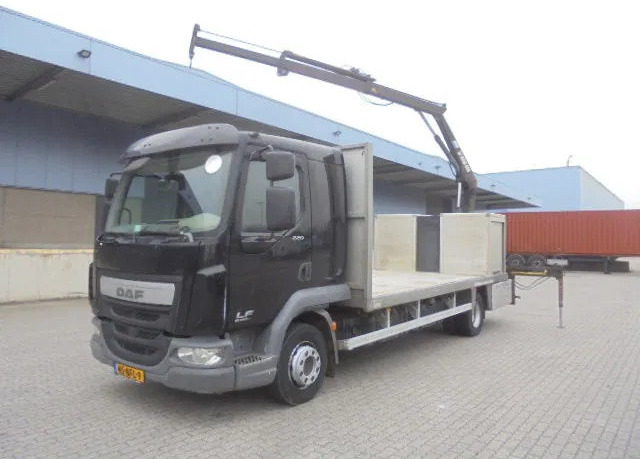 DAF LF 220 NL KENTEKEN - Crane truck: picture 1 DAF LF 220 NL KENTEKEN - Crane truck: picture 1