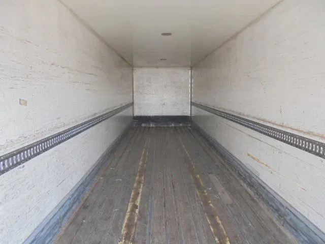 Groenewegen GRWO 11-08 - Closed box semi-trailer: picture 5 Groenewegen GRWO 11-08 - Closed box semi-trailer: picture 5