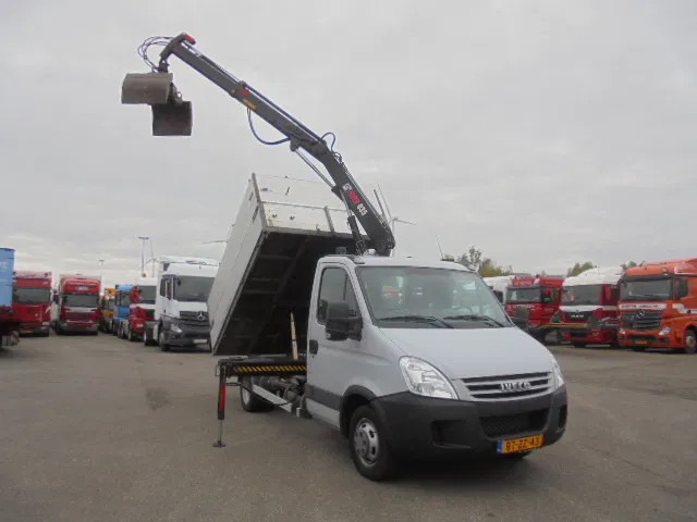 Iveco Daily 50 C18 NL TRUCK - Tipper, Crane truck: picture 3 Iveco Daily 50 C18 NL TRUCK - Tipper, Crane truck: picture 3