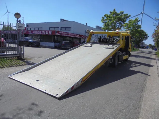 MAN TGL 8-220 - Autotransporter truck: picture 4 MAN TGL 8-220 - Autotransporter truck: picture 4