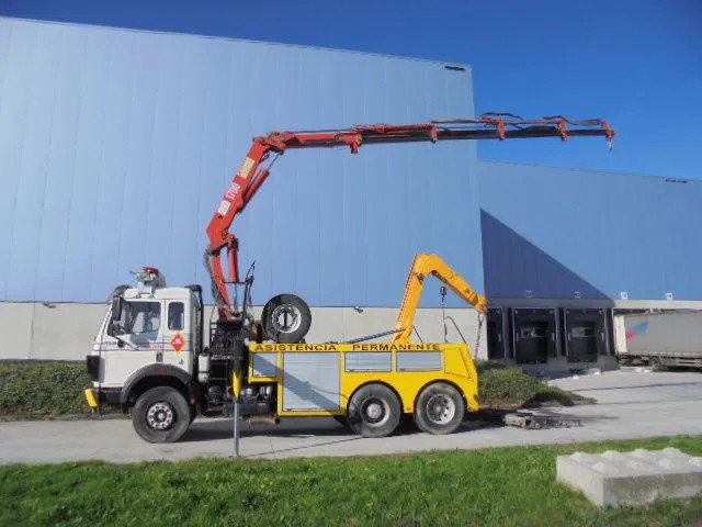 Mercedes-Benz 2435 S/6X2/4 + ROBSON DRIVE - Tow truck: picture 1 Mercedes-Benz 2435 S/6X2/4 + ROBSON DRIVE - Tow truck: picture 1