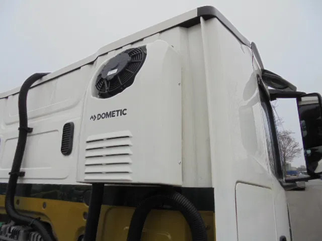 Autotransporter truck Mercedes-Benz Actros 2340 LL: picture 9