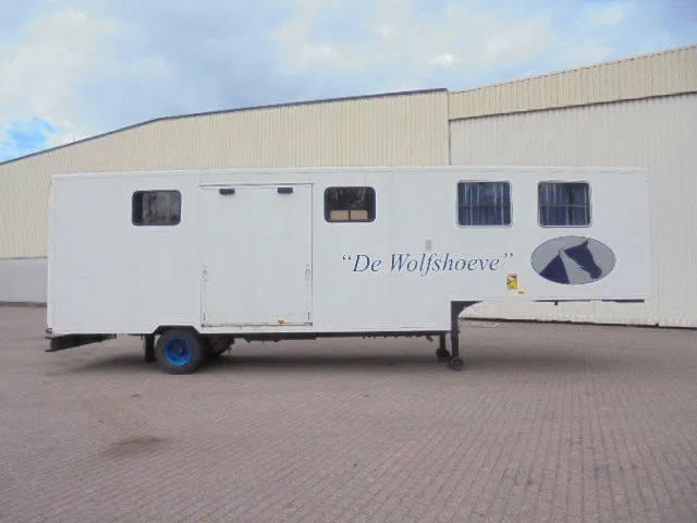 Livestock semi-trailer Netam ONCZ 16/108 002 NL KENTEKEN: picture 10 Livestock semi-trailer Netam ONCZ 16/108 002 NL KENTEKEN: picture 10