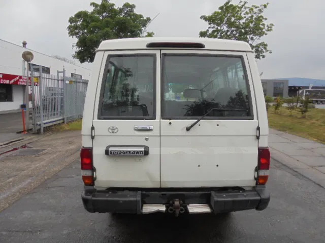 Toyota Land Cruiser HZJ78L 4X4 EXPORT OUTSIDE EU ONLY - Car: picture 5 Toyota Land Cruiser HZJ78L 4X4 EXPORT OUTSIDE EU ONLY - Car: picture 5
