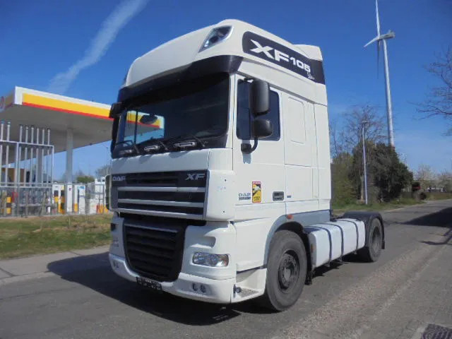DAF XF 105.460 SUPERSPACE - Tractor truck: picture 1 DAF XF 105.460 SUPERSPACE - Tractor truck: picture 1