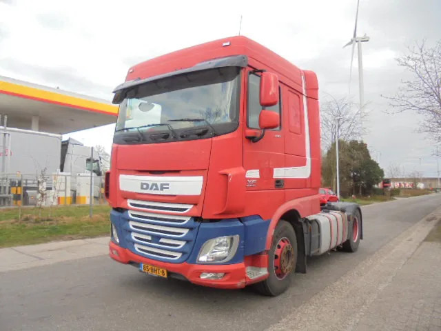 DAF XF 440 ADR + COMPRESSOR NL TRUCK - Tractor truck: picture 1 DAF XF 440 ADR + COMPRESSOR NL TRUCK - Tractor truck: picture 1