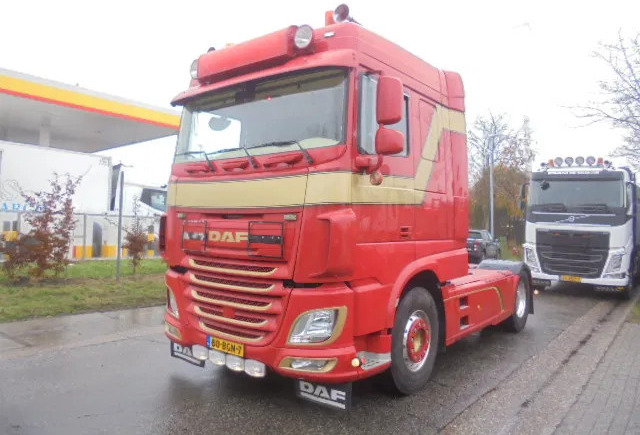 DAF XF 440 ADR TUV 02-26 - Tractor truck: picture 1 DAF XF 440 ADR TUV 02-26 - Tractor truck: picture 1