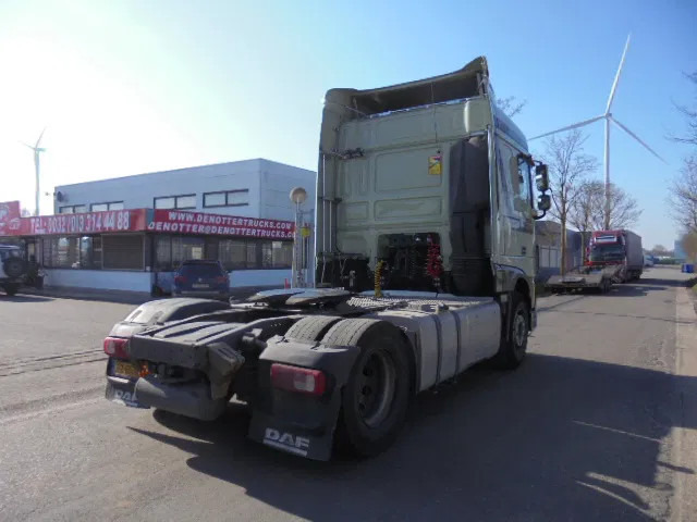 DAF XF 440 NL TRUCK - Tractor truck: picture 4 DAF XF 440 NL TRUCK - Tractor truck: picture 4