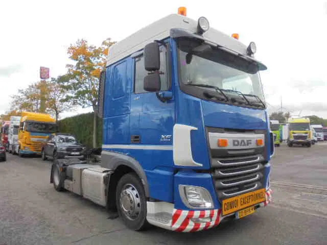 DAF XF 440 NL TRUCK - Tractor truck: picture 3 DAF XF 440 NL TRUCK - Tractor truck: picture 3