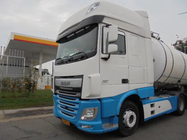 DAF XF 440 SUPER SPACE CAB NL TRUCK - Tractor truck: picture 1 DAF XF 440 SUPER SPACE CAB NL TRUCK - Tractor truck: picture 1
