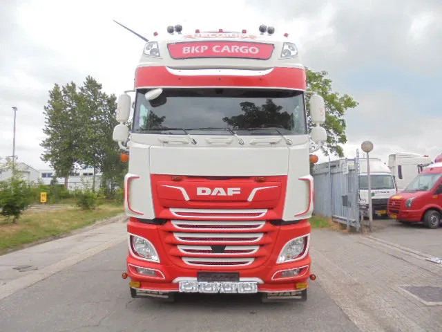 DAF XF 530 SSC INTARDER - Tractor truck: picture 2 DAF XF 530 SSC INTARDER - Tractor truck: picture 2