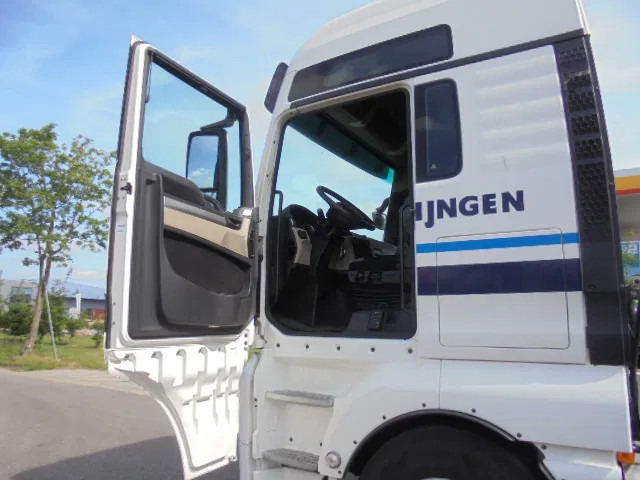Tractor truck MAN TGX 26.500 XXL NL TRUCK SMART TACHO 20X IN STOCK: picture 6