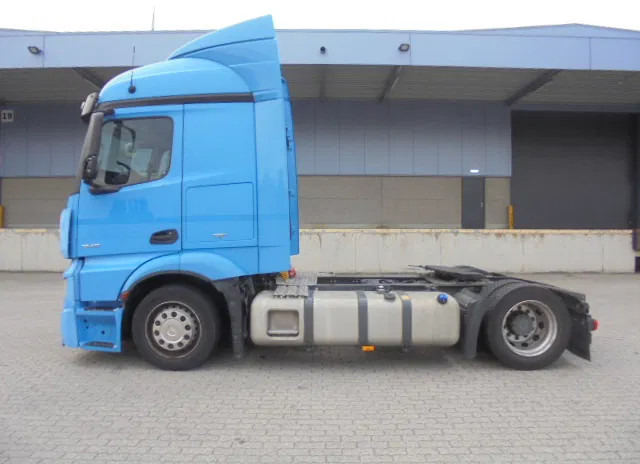 Mercedes-Benz Actros 1840 NL TRUCK APK 03-2026 - Tractor truck: picture 4 Mercedes-Benz Actros 1840 NL TRUCK APK 03-2026 - Tractor truck: picture 4