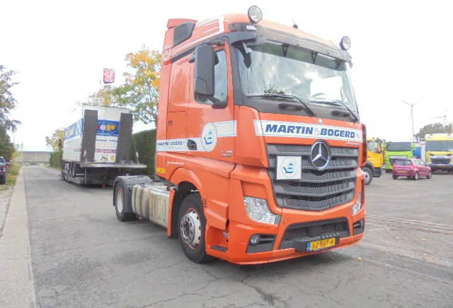 Mercedes-Benz Actros 1842 APK 06-2026 - Tractor truck: picture 3 Mercedes-Benz Actros 1842 APK 06-2026 - Tractor truck: picture 3