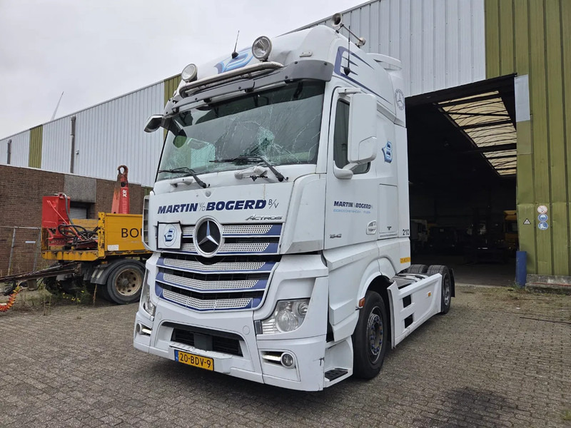 Mercedes-Benz Actros 1842 LS CABINE SCHADE NL TRUCK - Tractor truck: picture 1 Mercedes-Benz Actros 1842 LS CABINE SCHADE NL TRUCK - Tractor truck: picture 1