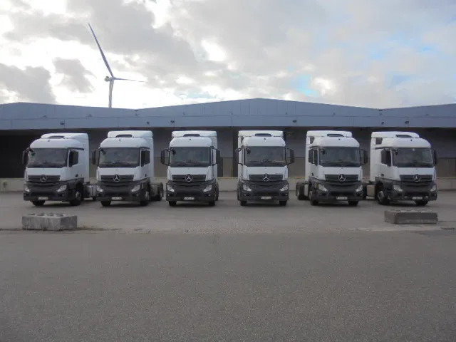 Mercedes-Benz Actros 1943 BELGIUM REGISTRATION TUV 06-2026 - Tractor truck: picture 5 Mercedes-Benz Actros 1943 BELGIUM REGISTRATION TUV 06-2026 - Tractor truck: picture 5