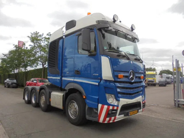 Mercedes-Benz Actros 4158 8X4 NL KENTEKEN - Tractor truck: picture 3 Mercedes-Benz Actros 4158 8X4 NL KENTEKEN - Tractor truck: picture 3