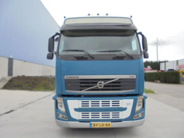 Volvo FH 440 EUR5 - Tractor truck: picture 2 Volvo FH 440 EUR5 - Tractor truck: picture 2