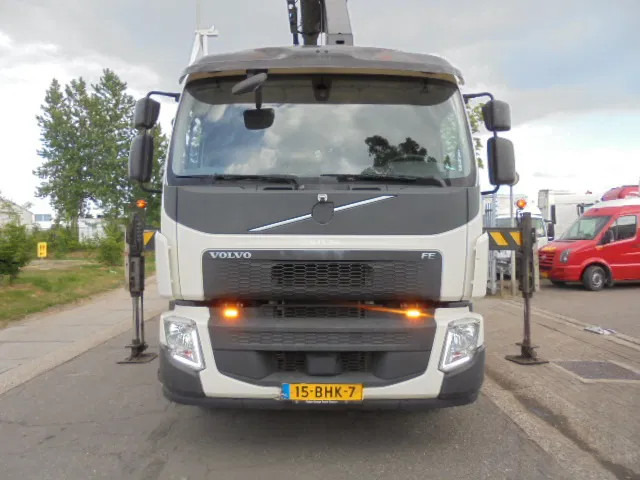 Volvo FE 320 6X2 NL TRUCK - Garbage truck: picture 2 Volvo FE 320 6X2 NL TRUCK - Garbage truck: picture 2