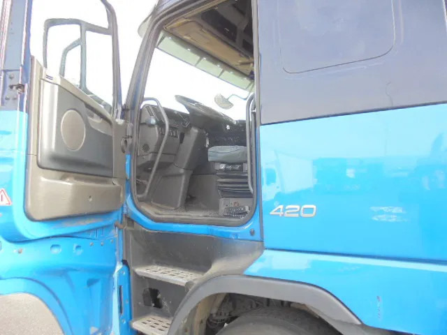 Volvo FH 420 6X2 NL TRUCK leasing Volvo FH 420 6X2 NL TRUCK: picture 7