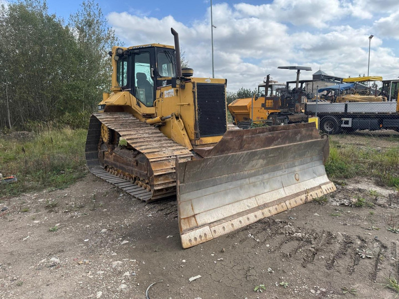 Caterpillar D6M - Bulldozer: picture 2 Caterpillar D6M - Bulldozer: picture 2