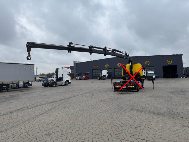 Hiab 220 C - 5 + radio - Truck mounted crane for Truck: picture 2 Hiab 220 C - 5 + radio - Truck mounted crane for Truck: picture 2