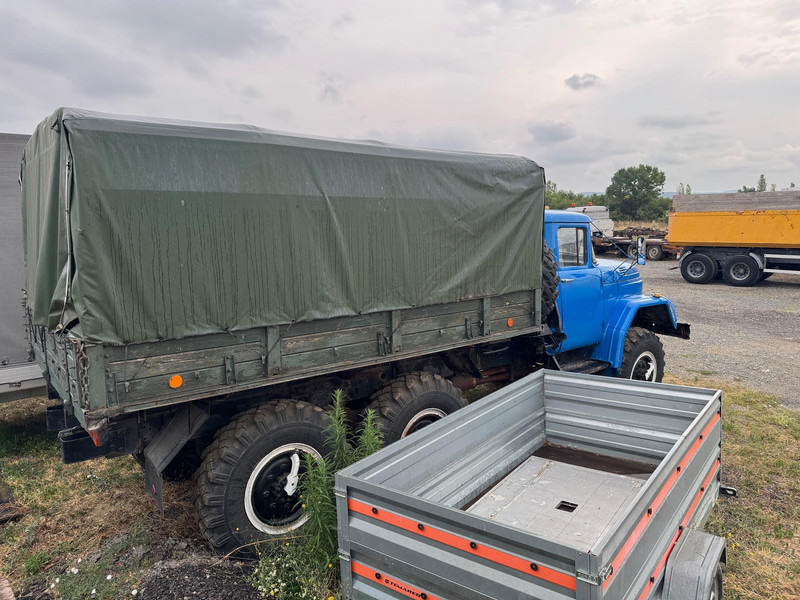 ZIL 131, 6x6 low mileage - Curtain side truck: picture 3 ZIL 131, 6x6 low mileage - Curtain side truck: picture 3