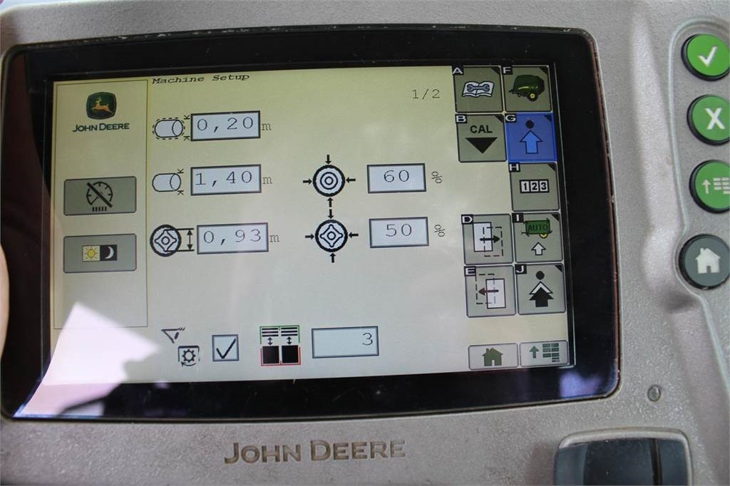 Round baler John Deere 990: picture 15
