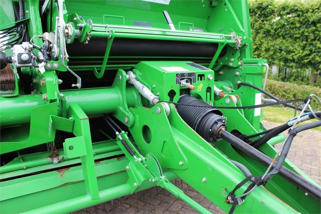 Round baler John Deere 990: picture 11