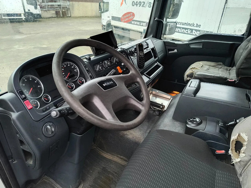 Interior photo 1: Tanker truck for transportation of fuel MAN TGM 26.340 19000L FUEL/CARBURANT - 4 COMP