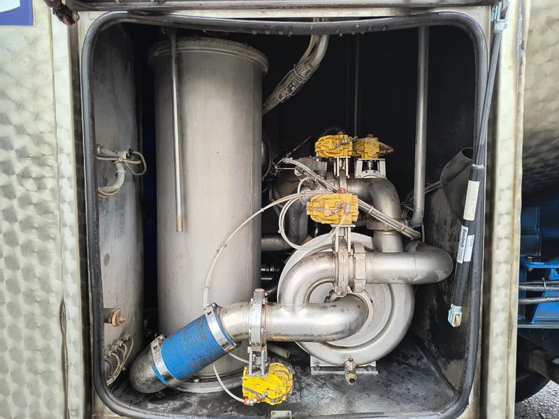 Tanker semi-trailer for transportation of milk Mafa INSULATED INOX TANK 29000L 3 COMP - PUMP/COUNTER - 2 STEERING AXLES: picture 17