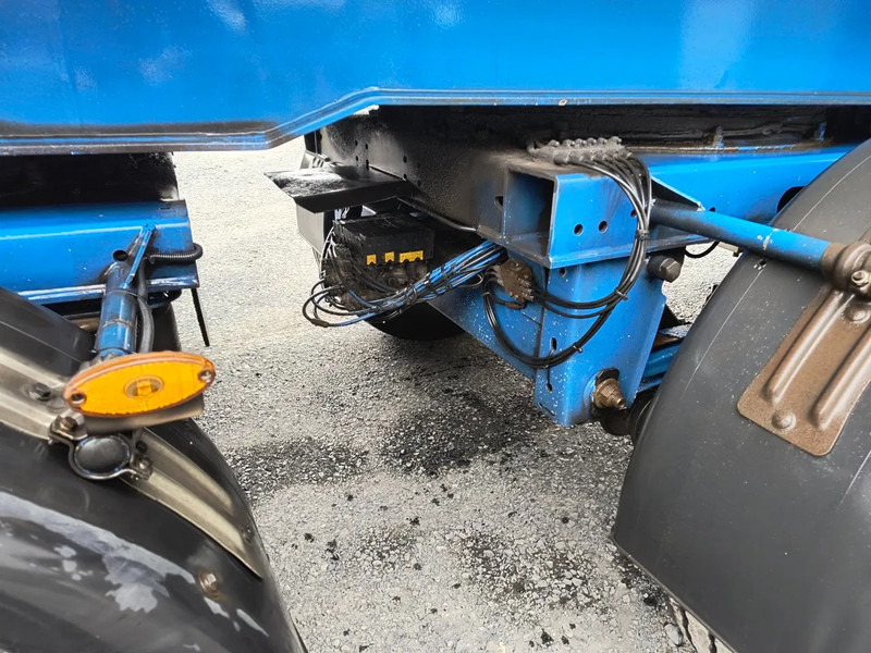 Tanker semi-trailer for transportation of milk Mafa INSULATED INOX TANK 29000L 3 COMP - PUMP/COUNTER - 2 STEERING AXLES: picture 10