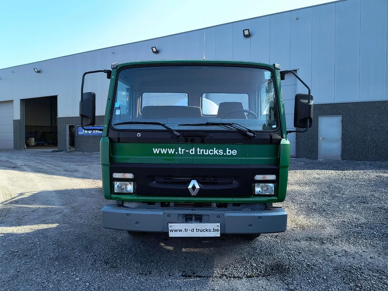 Renault Midliner S135 - ONLY 54 400KM - SMALL TANK 3680L INSULATED INOX - Tanker truck: picture 2 Renault Midliner S135 - ONLY 54 400KM - SMALL TANK 3680L INSULATED INOX - Tanker truck: picture 2
