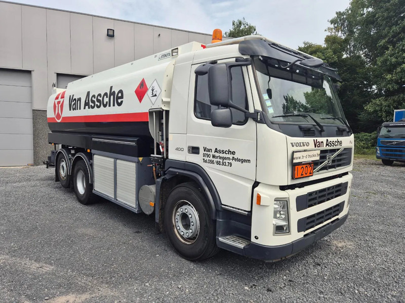 Volvo FM 400 18000L FUEL/CARBURANT - 5 COMP - ADR VALID - MANUAL - Tanker truck: picture 3 Volvo FM 400 18000L FUEL/CARBURANT - 5 COMP - ADR VALID - MANUAL - Tanker truck: picture 3