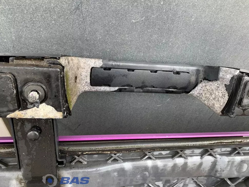 DAF CF Euro 6 Grille DAF 1877261 - Grill for Truck: picture 3 DAF CF Euro 6 Grille DAF 1877261 - Grill for Truck: picture 3