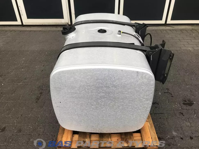 DAF - Fuel tank for Truck: picture 2 DAF - Fuel tank for Truck: picture 2