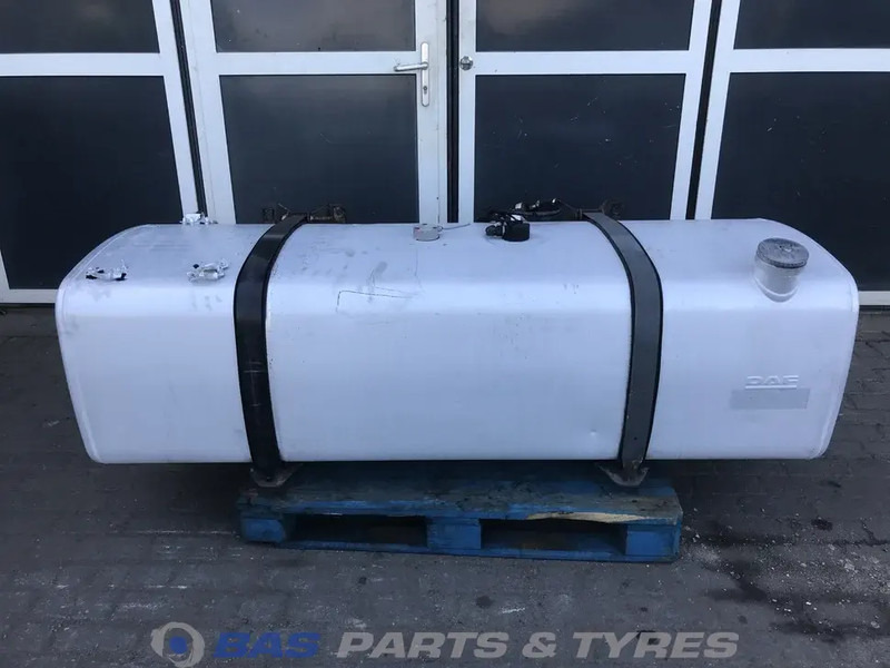 DAF - Fuel tank for Truck: picture 1 DAF - Fuel tank for Truck: picture 1