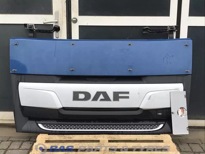 DAF XF106 Grille DAF 1892076 - Grill for Truck: picture 1 DAF XF106 Grille DAF 1892076 - Grill for Truck: picture 1