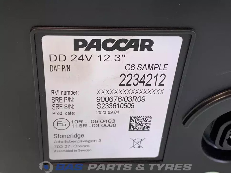 DAF XG Instrumentenpaneel DAF 2234212 - Dashboard for Truck: picture 3 DAF XG Instrumentenpaneel DAF 2234212 - Dashboard for Truck: picture 3