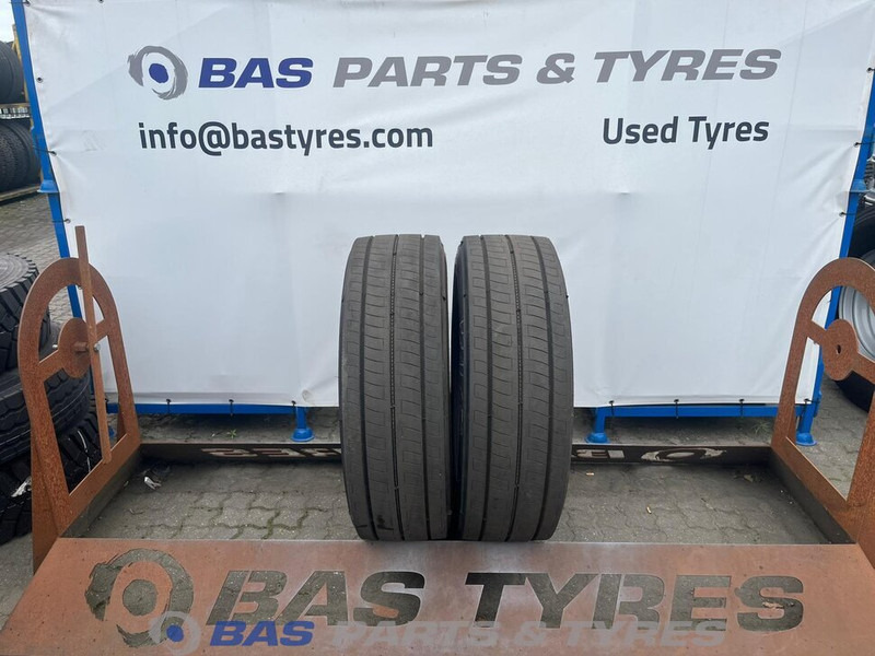 Firestone Firestone 315/70R22.5 FS424 EVO 156/150 M+S 3PMSF gebruikte set - Tire for Truck: picture 1 Firestone Firestone 315/70R22.5 FS424 EVO 156/150 M+S 3PMSF gebruikte set - Tire for Truck: picture 1
