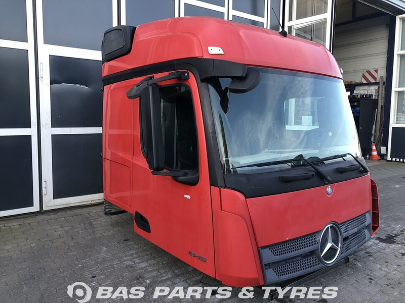 Mercedes-Benz Actros MP4 - Cab and interior for Truck: picture 2 Mercedes-Benz Actros MP4 - Cab and interior for Truck: picture 2
